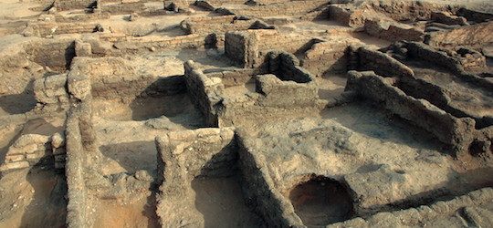 Amarna: ruins of a house