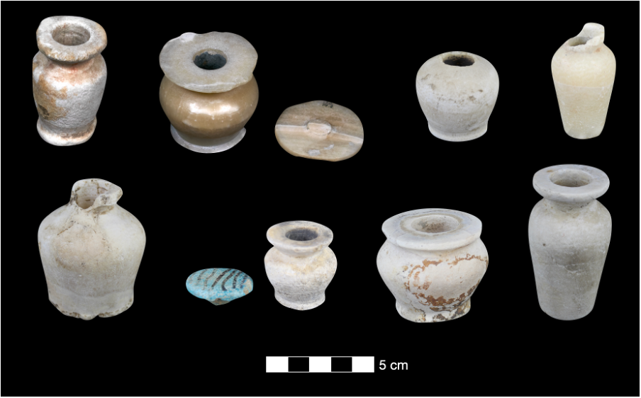 Examples of containers from which kohl samples were taken | Credit: Rennan Lemos